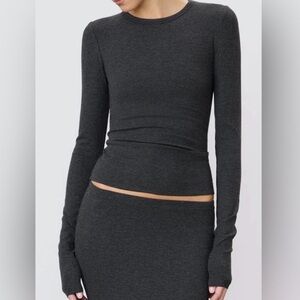 Eterne Fitted Crewneck Long Sleeve in heather charcoal size XS nwt